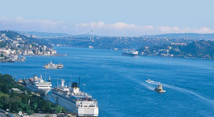 istanbul bosphorus680