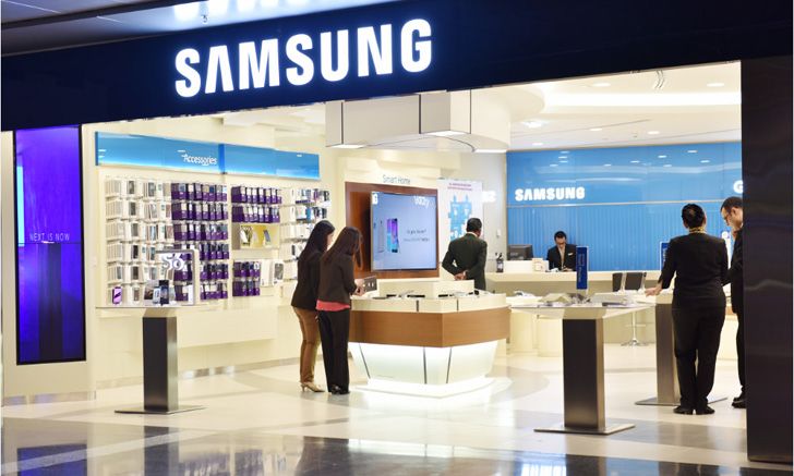 The First Samsung Experience Store In The Middle East Opens 2 samsung airport store qatar