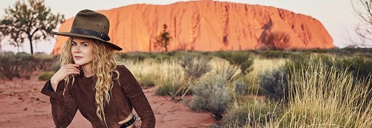 Nicole Kidman Photographed At Uluru, One Of Australia'S Most Iconic Landmarks 2 nicole kidman uluru