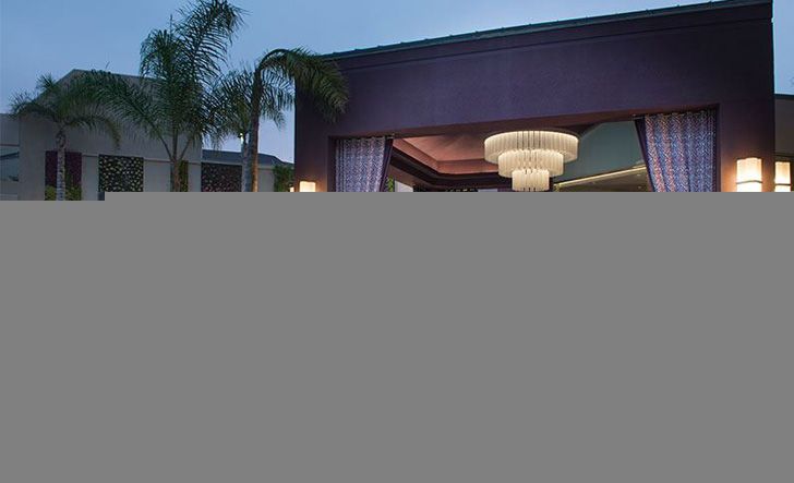 avenue of the arts costamesa hotel