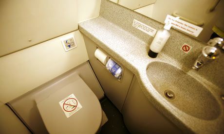Plane Made Emergency Landing Due To Wrong Toilet Use 2 plane toilet