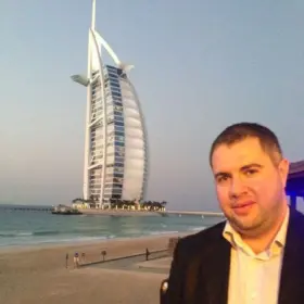 ozgurtore dubai2016 1