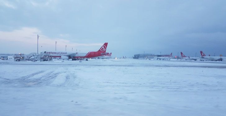 ataturk airport snow2017