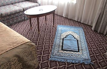 muslim friendly hotel room