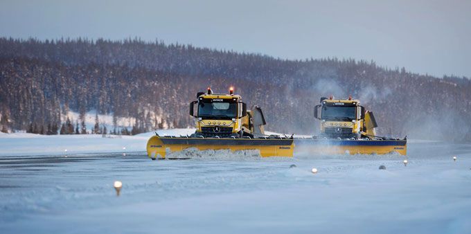 Autonomous Snowploughs At Airports Aim To Reduce Delays 2 Yeti Snow Technology