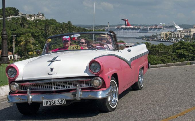 Carnival Paradise Havana