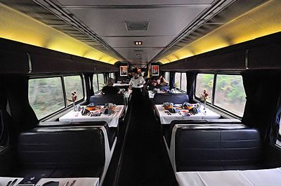 amtrak dining