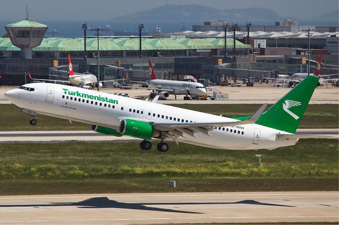 Turkmenistan AirlinesB737 800
