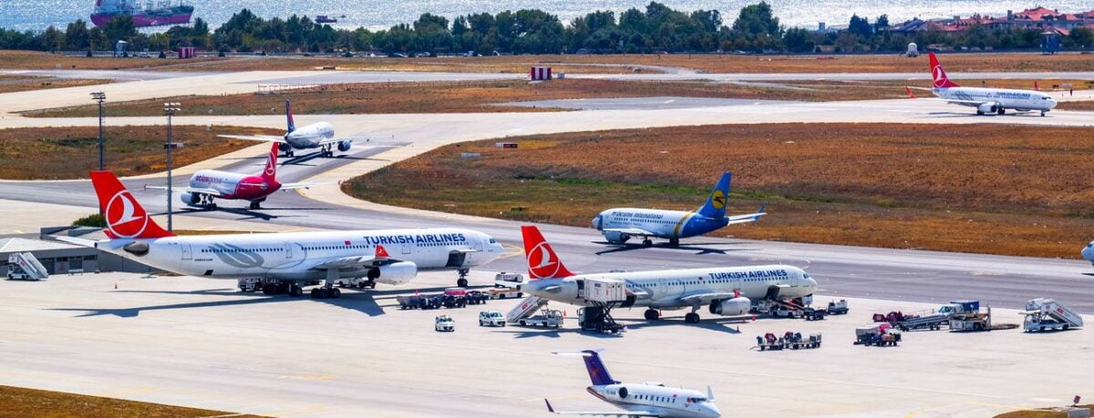istanbul ataturk airport queue