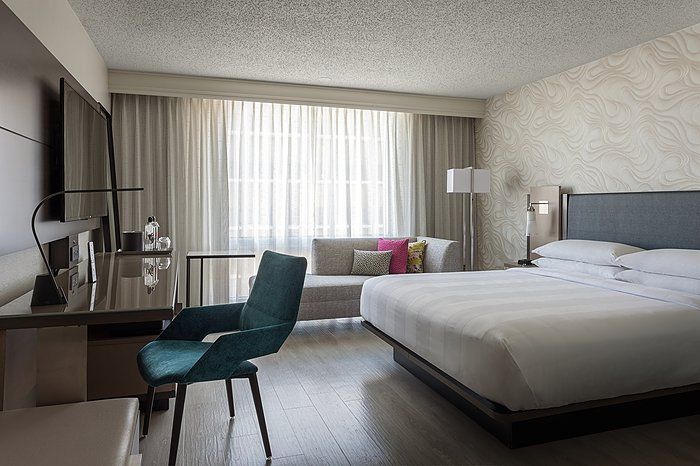 Miami Airport Marriott Completes Over $20 Million Renovation 2 Miami Airport Marriott room