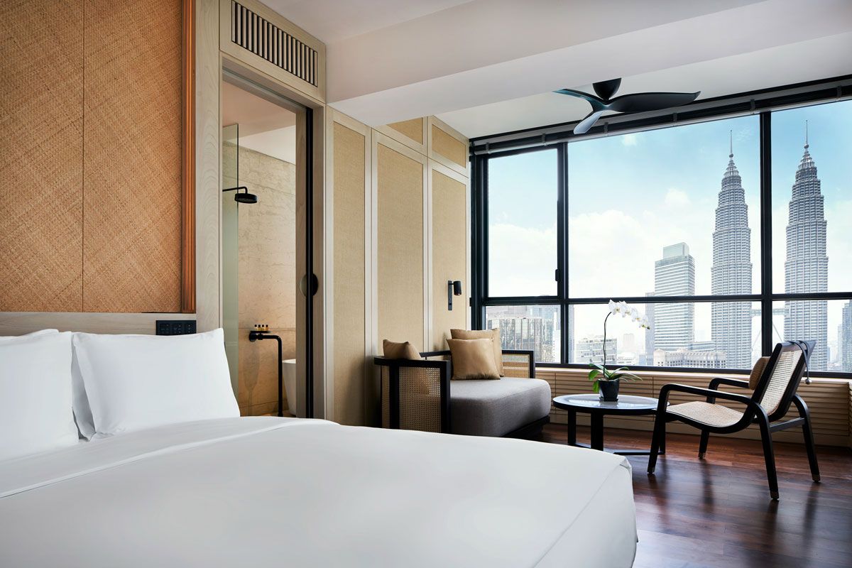RuMa-Hotel-KL-Deluxe-Suite