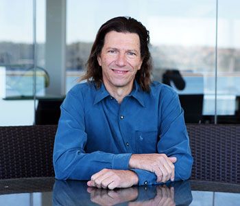 Dr Jerry Schwartz