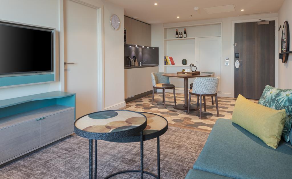 Staybridge Suites London- Heathrow Bath Road