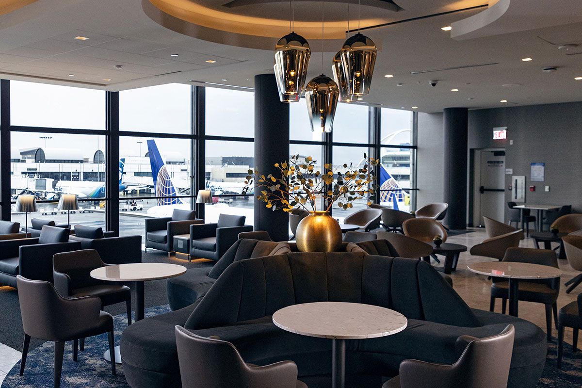 United Polaris Lounge LAX
