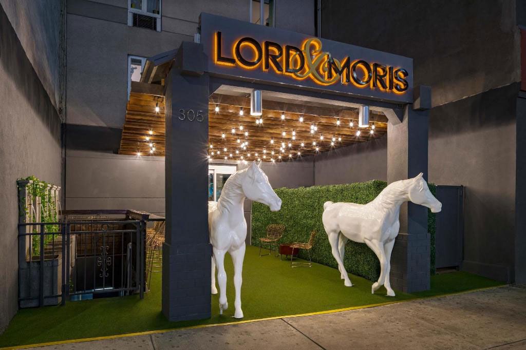 Lord & Moris Times Square Hotel