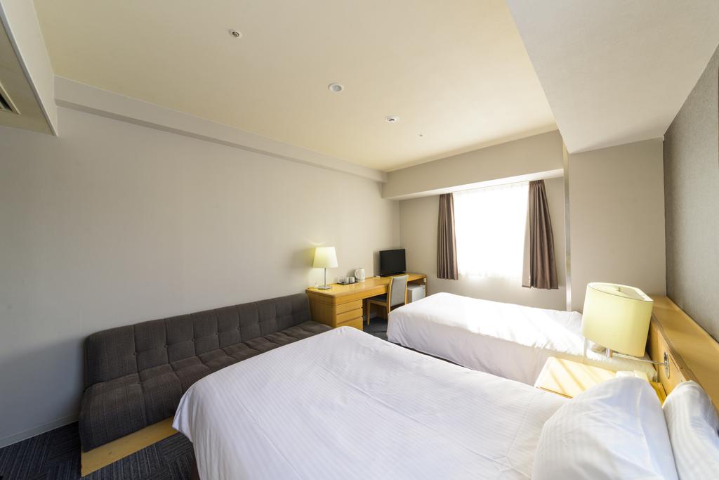 SureStay Plus by Best Western Shin-Osaka