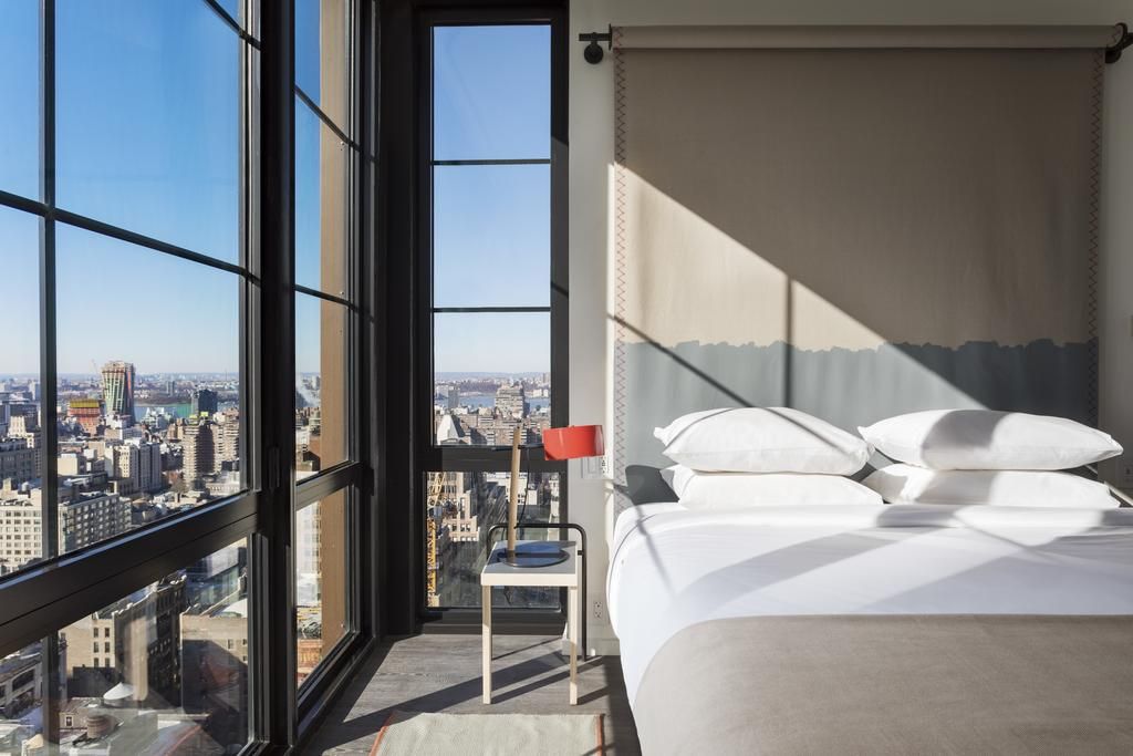 moxy chelsea nyc room