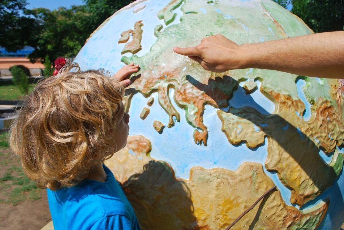 European Commission Refers Ireland To The Court Of Justice For Failing To Provide Eu Rules On Package Travel 2 Travel teaching child