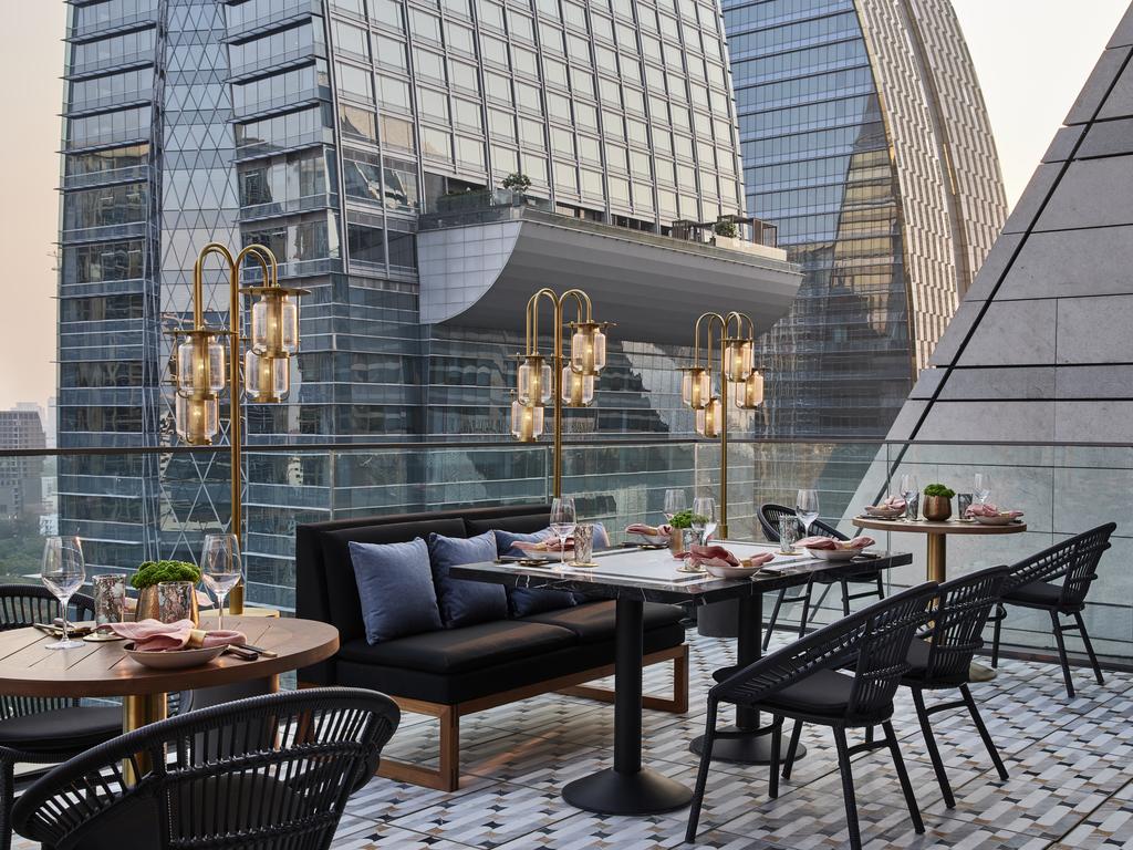 Rosewood Bangkok dining