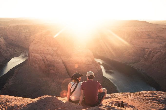 couple travel