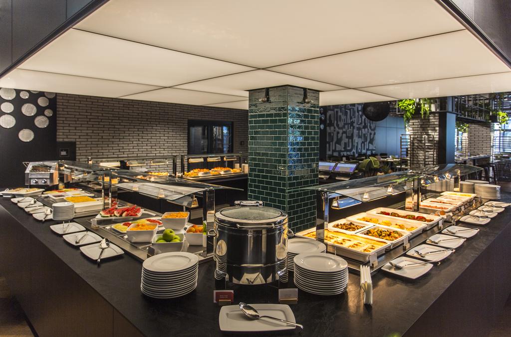 Hilton Garden Inn Zagreb dining