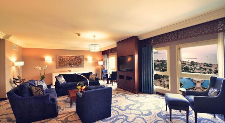 IHG and Mr & Mrs Smith loyalty partnership