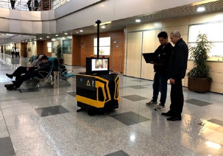 Domodedovo Airport cleaning robot