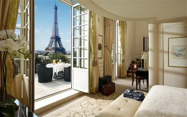 Shangri La Paris eifel view