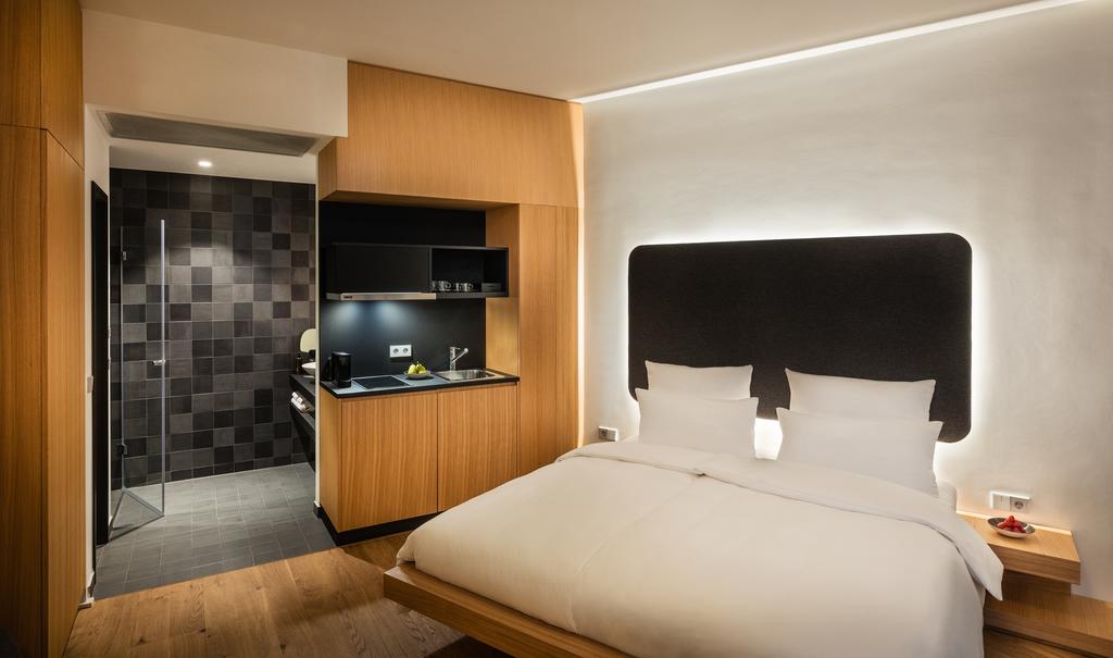 Hotel Gaijin