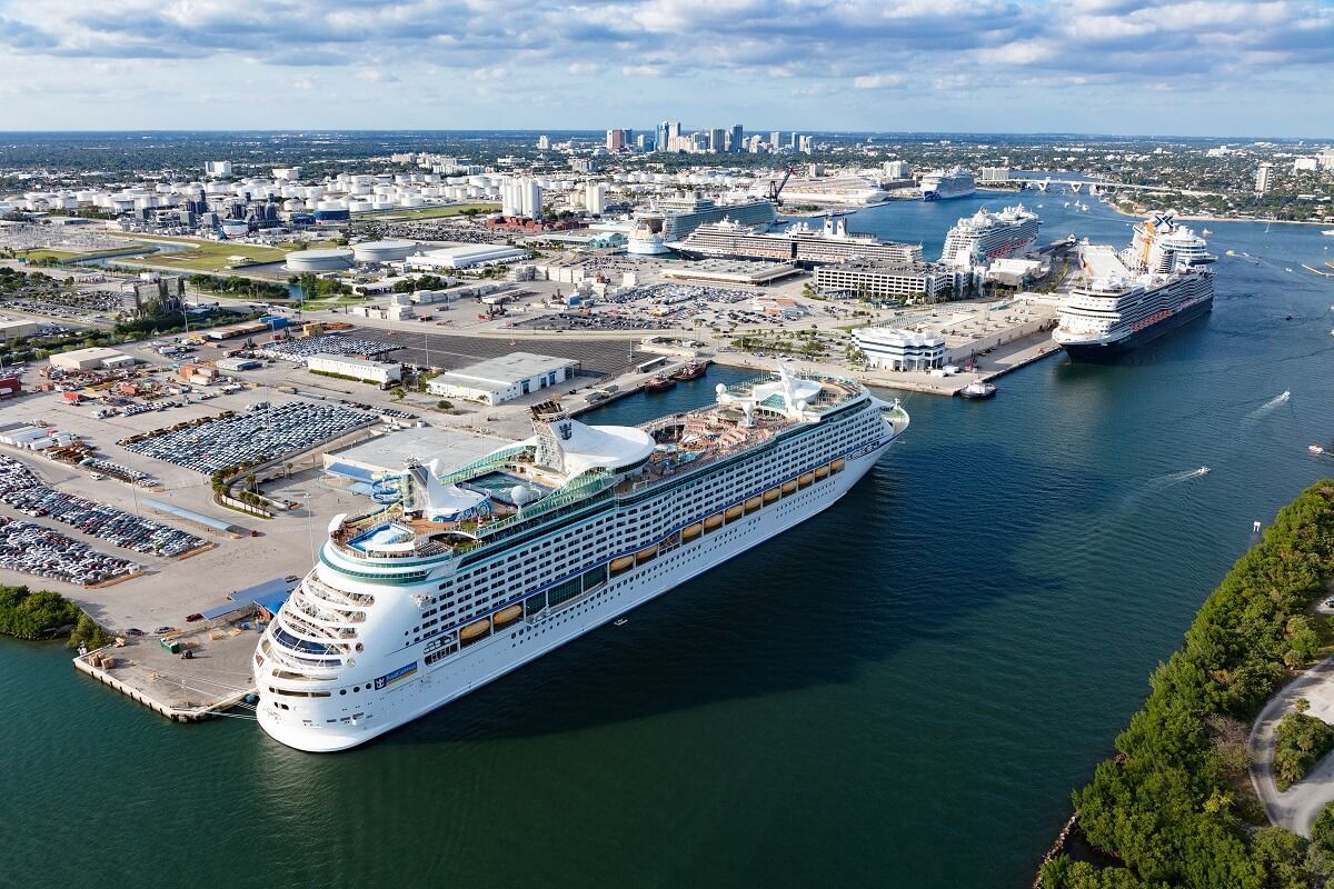 Port Everglades breaks record