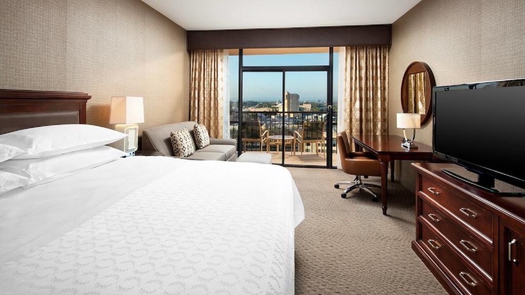 Taconic Capital Acquires Sheraton Park Hotel At Anaheim Resort 2 Sheraton Park Hotel at the Anaheim Resort