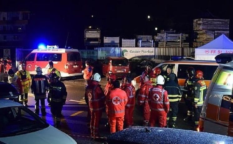 car plowed into a German tourist group