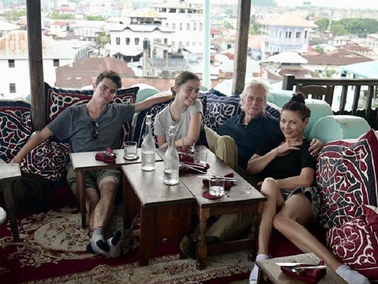 Catherine Zeta-Jones, Michael Douglas Visit Istanbul