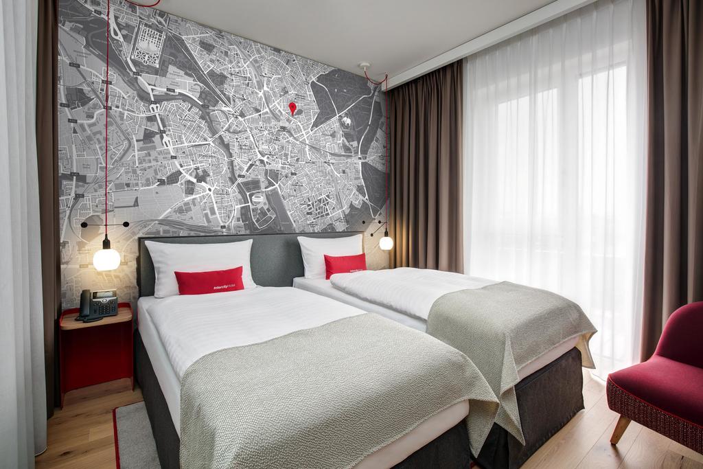 IntercityHotel Hannover Hauptbahnhof Ost Opens