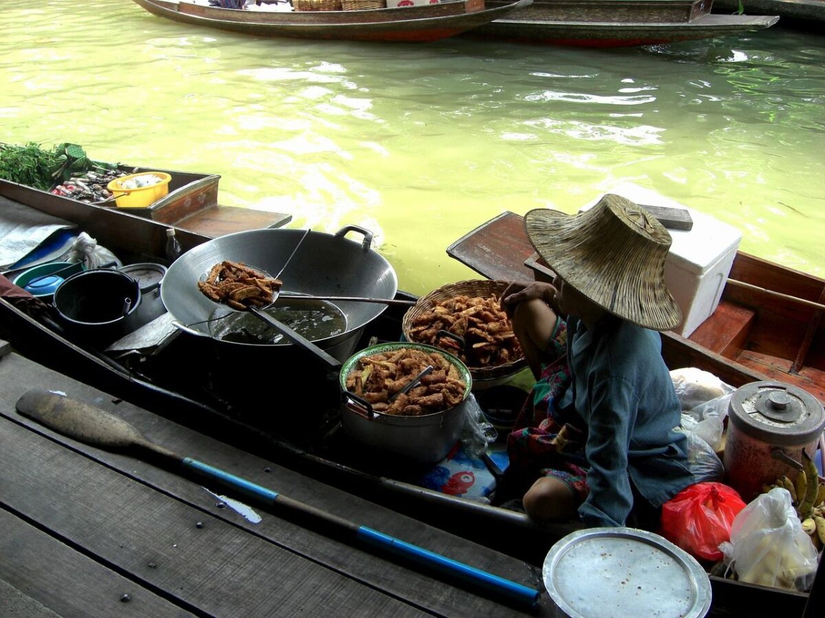 Five Things To Do When Travelling To A New Foodie Destination 2 Foodie destination Thailand