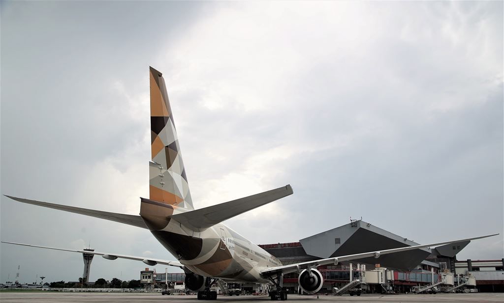 Etihad Airways lands Havana