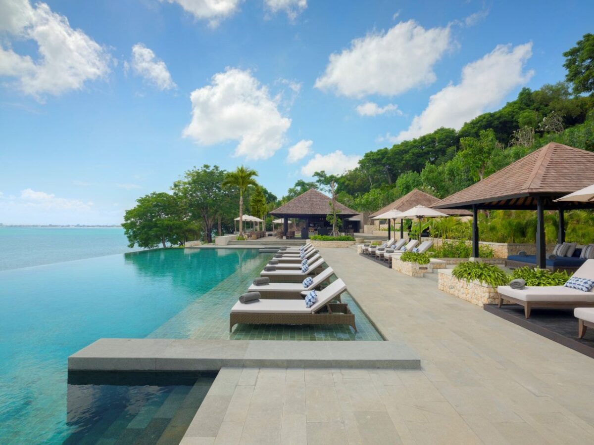 Raffles Bali pool