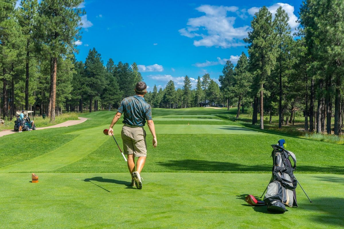 Popularity of golf increases with social distancing rules