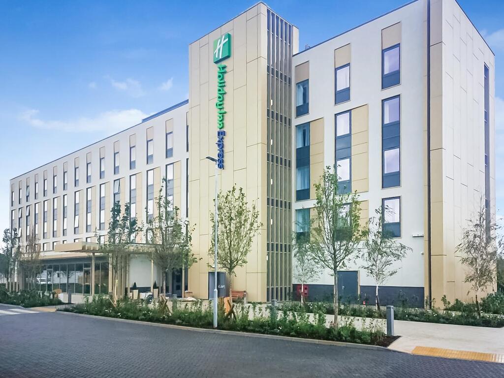 Holiday Inn Express Bicester