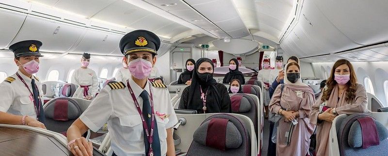qatar airways pink flight2020