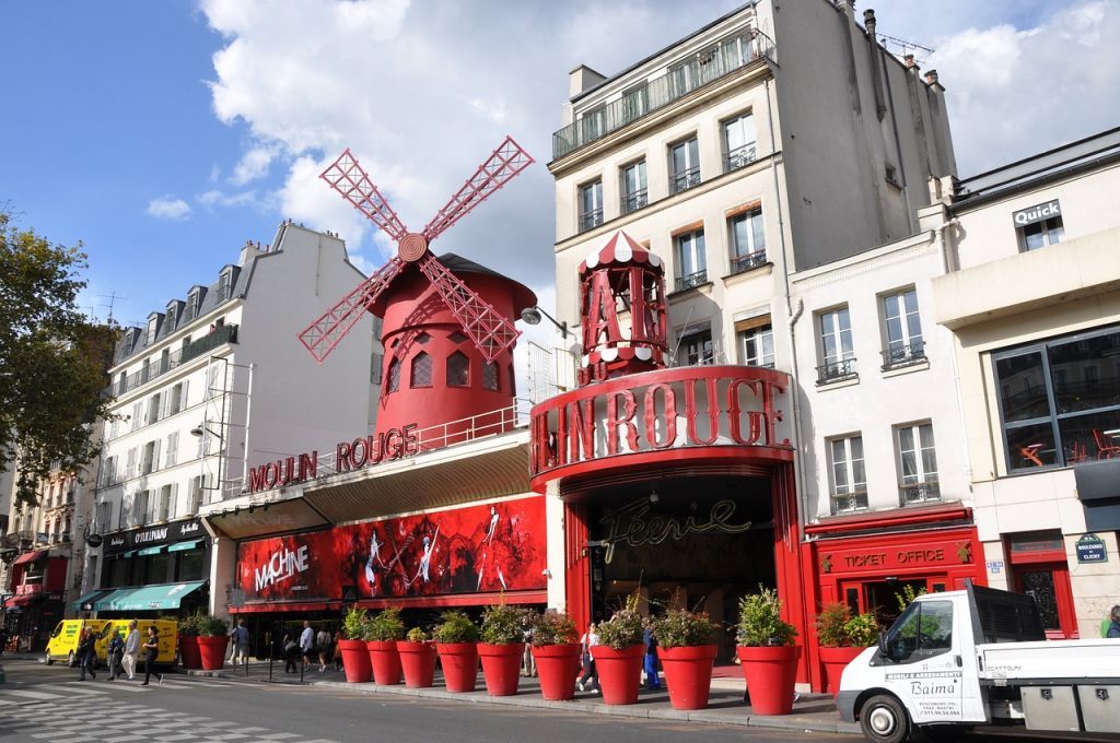 moulin rouge Paris