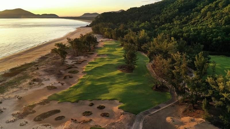 Laguna Golf Lang Co by sea