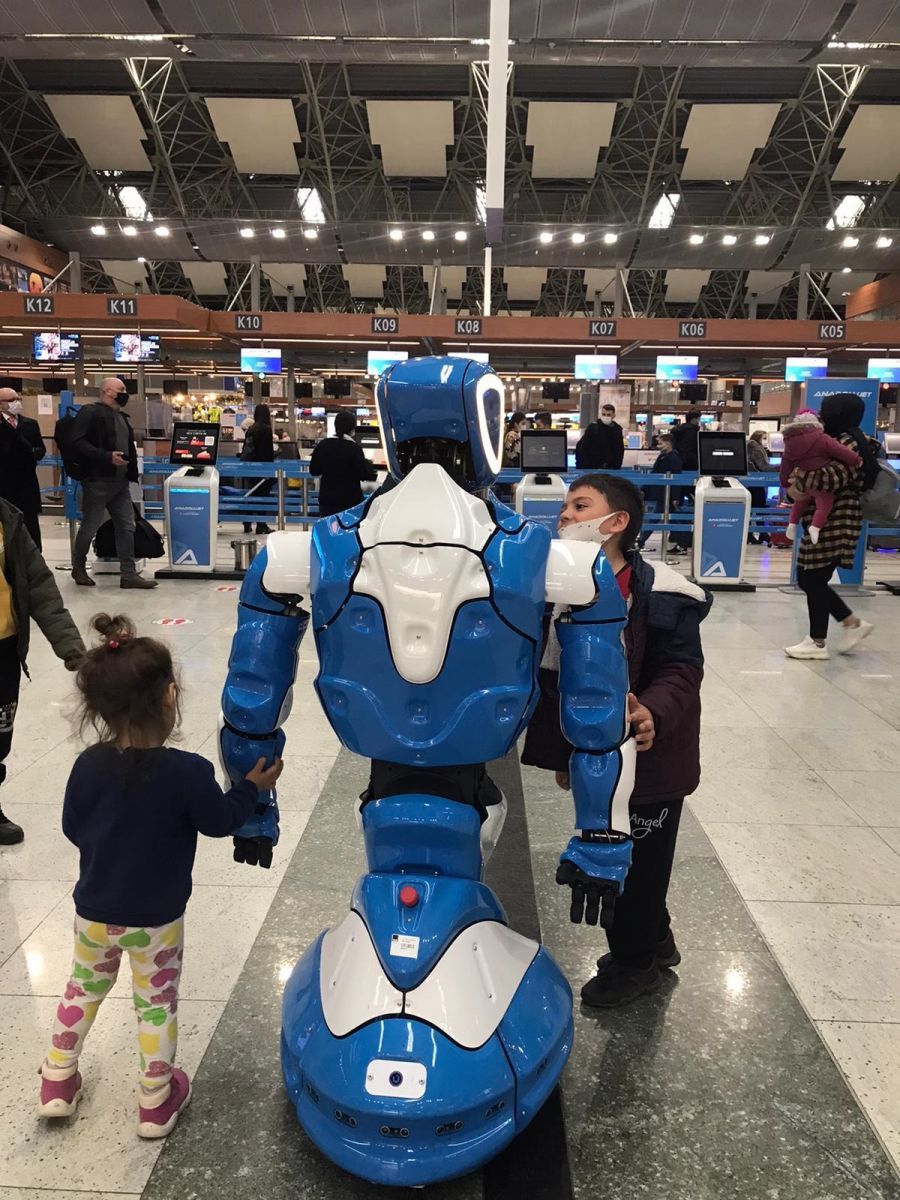 Aerobot Istanbul children