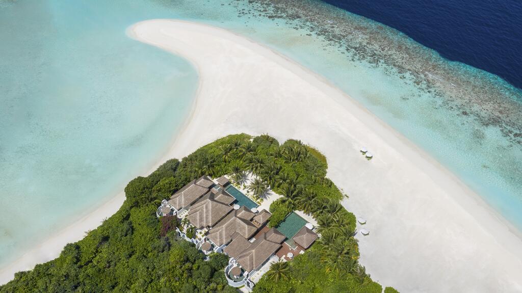 Anantara Kihavah Maldives beach pool residences aerial