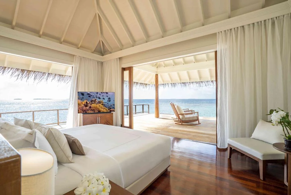 Anantara Kihavah Maldives overwater villas