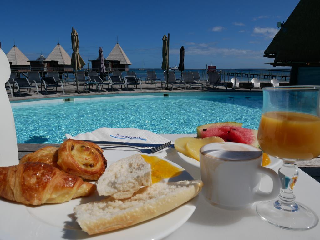 DoubleTree by Hilton Noumea dining