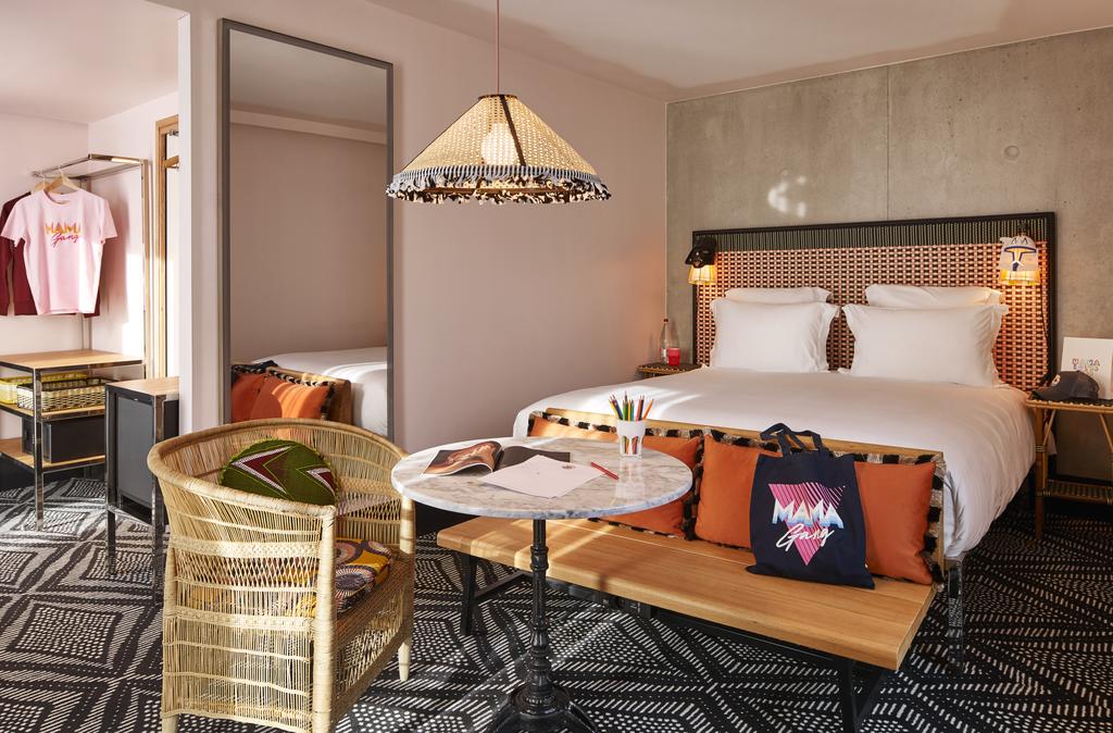 hotel room