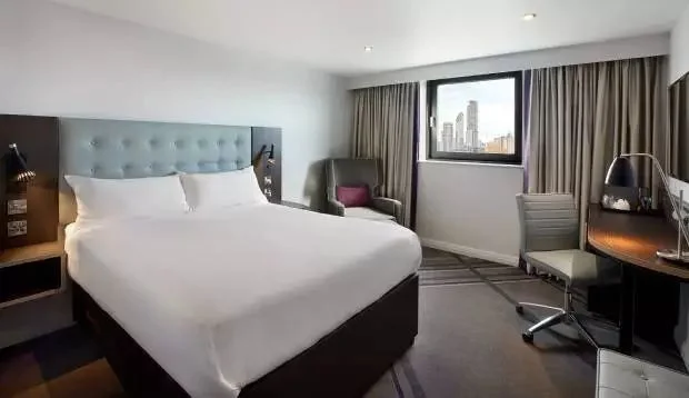 London Tooting hotel room