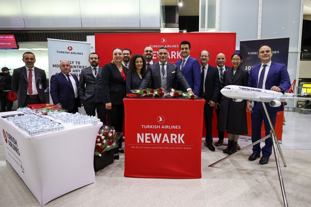 Turkish Airlines Touches Down Newark Liberty International Airport