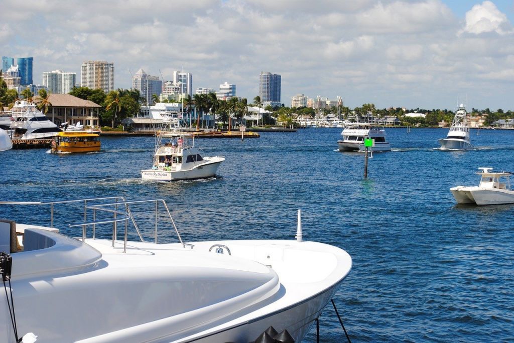 rent a yacht in Fort Lauderdale